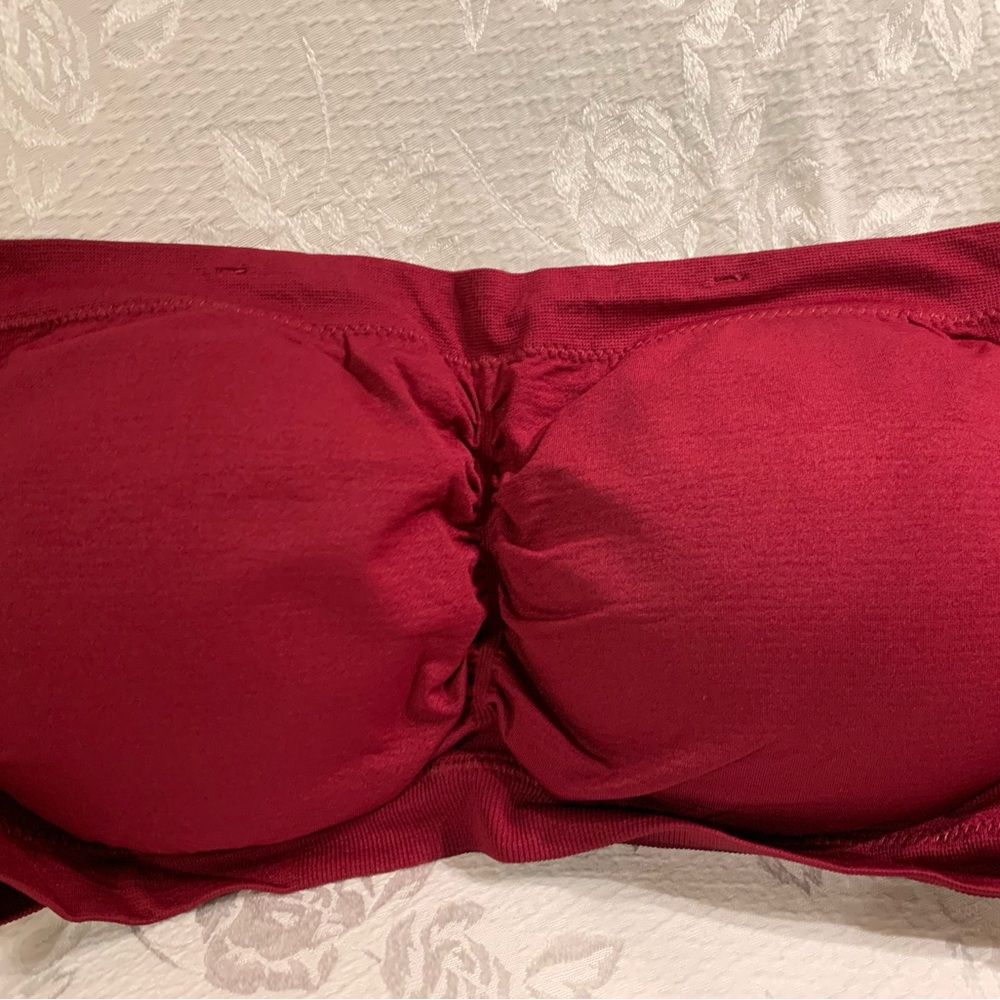 Zenana NWOT plus sized lined convertible strapless wireless bra